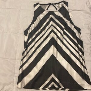NWT Trina Turk black/whitewash sleeveless shirt with racer back size M
